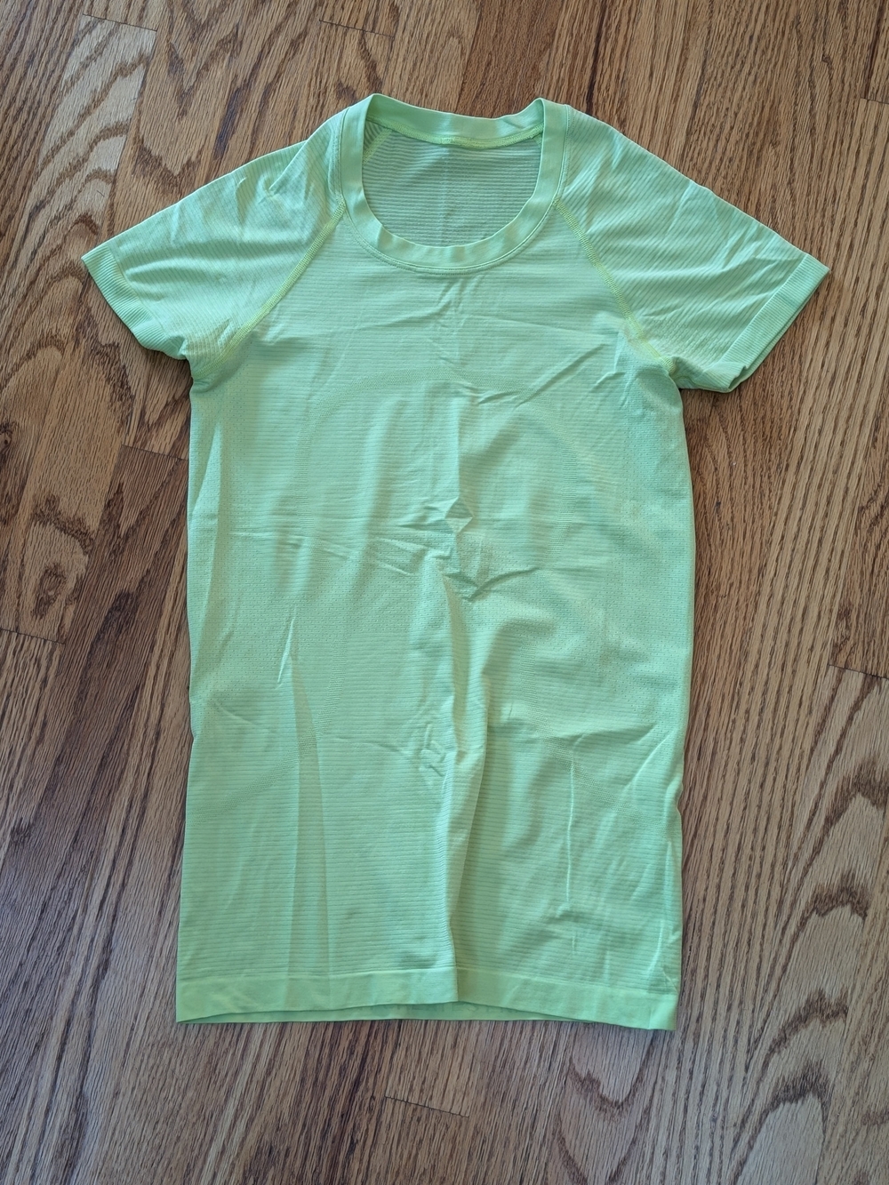 Lululemon Swiftly Neon Yellow Women's Size 4